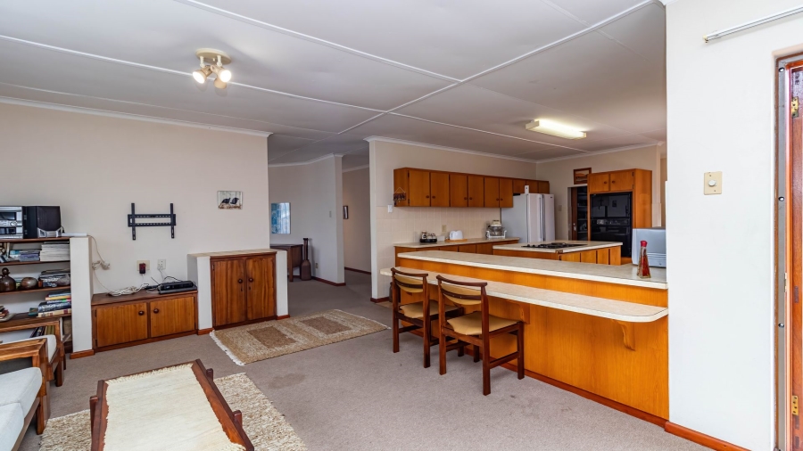 4 Bedroom Property for Sale in Bayview Western Cape